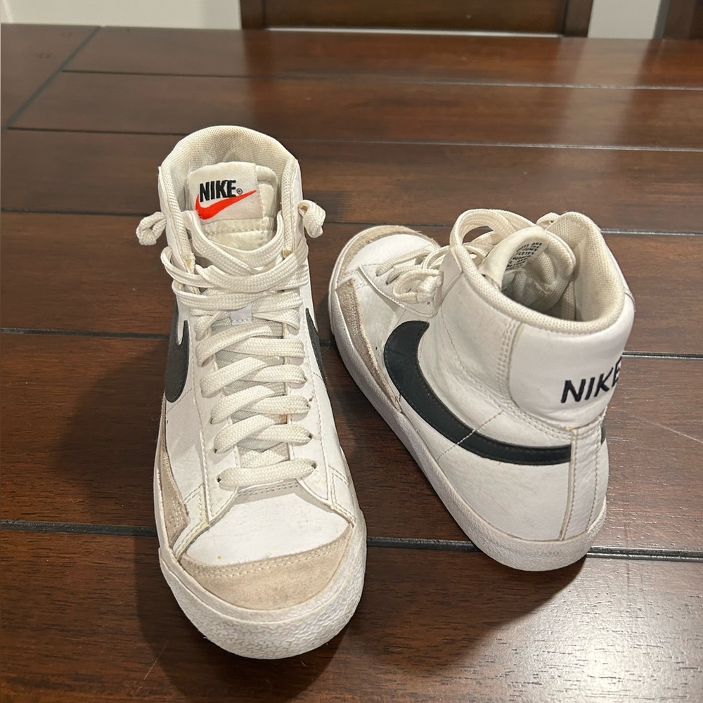 Nike Blazer Mid ‘77